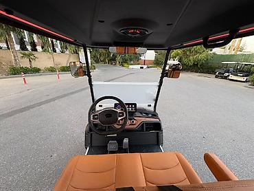 Оборудование для бизнеса: Elektrik golf karı – DACH, 6 yerlik (2+2+2) Xüsusiyyətlər: - Güclü — 4