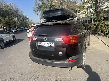 4 vd: Toyota RAV4: 2013 г., Кроссовер — 4