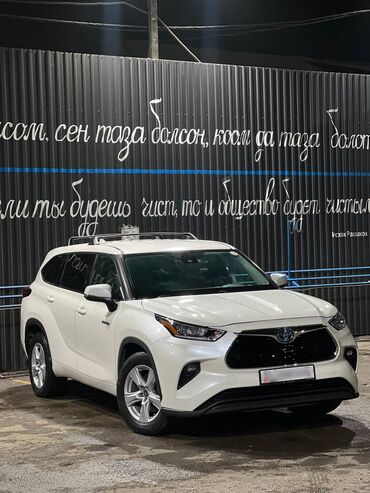 спринтер низкий средний: Toyota Highlander: 2020 г., 0.2 л, Автомат, Гибрид, Внедорожник