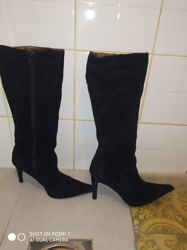 hugo boss zenska trenerka: High boots, 38