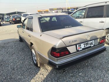 Mercedes-Benz: Mercedes-Benz W124: 1990 г., 2.3 л, Механика, Бензин, Седан — 8