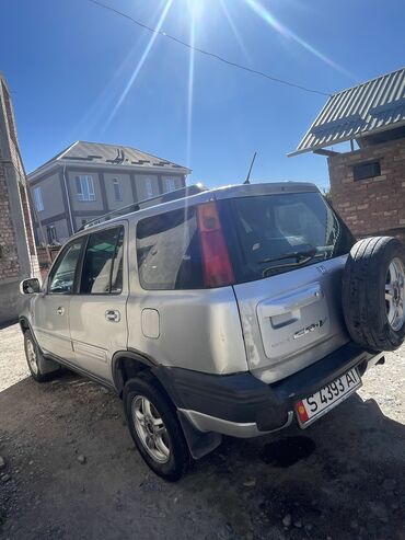 срв механика: Honda CR-V: 2001 г., 2 л, Механика, Бензин, Универсал