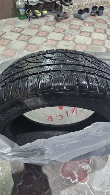 Шины: Шины 235 / 50 / R 18, Зима, Б/у, Комплект, Легковые, Корея, Hankook