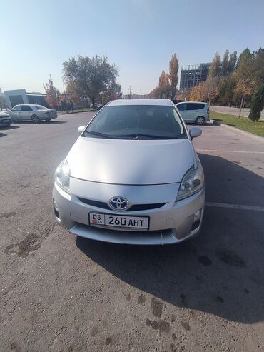 тайота мала метрашка: Toyota Prius: 2011 г., 1.8 л, Вариатор, Гибрид, Хетчбек