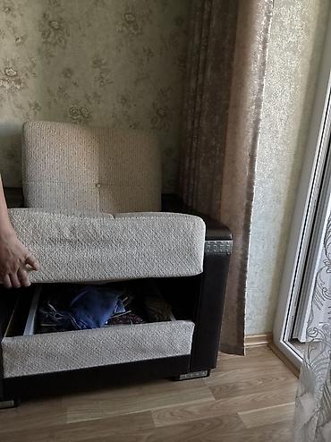 divan tek: 3 hissəli yumşaq mebel dəsti: - 1 ədəd üçnəfərlik divan - 2 ədəd tək — 5