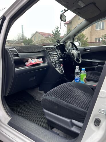 Honda: Honda Stream: 2001 г., 1.7 л, Автомат, Газ, Универсал — 8