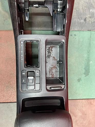 work cr kai: Консоль центральная Kia Sorento UM D4HB 2016 (б/у) — — — — — — 6