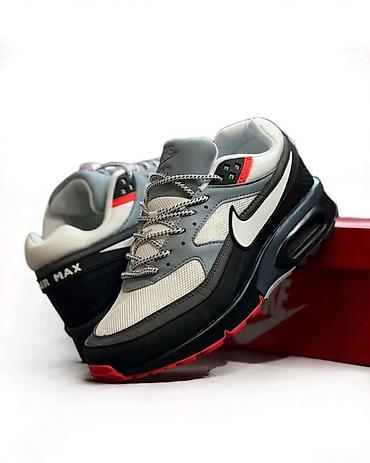 95 crvene: Nike Air Max patike – muški model - Ikoničan dizajn sa Swoosh — 1
