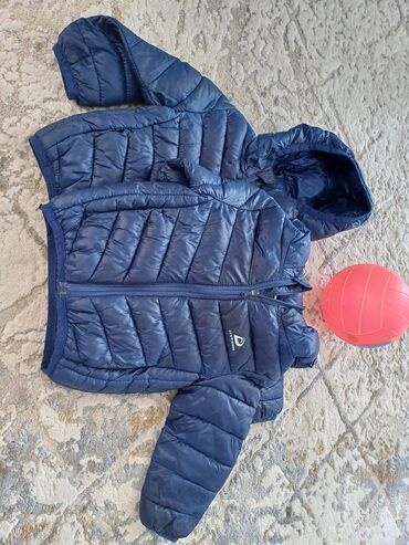 детский куртку: Куртка деми бу. по 150 сом каждая