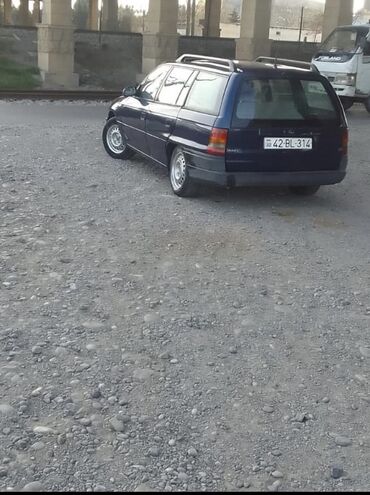 Opel: Opel Astra: 1.6 l | 1995 il Universal -da lalafo.az — 9 Opel: Opel Astra: 1.6 l | 1995 il Universal — 9