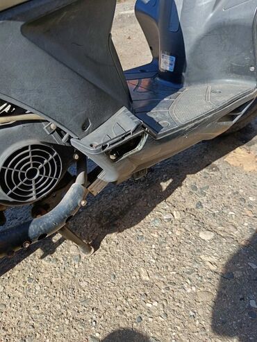 Ostali motocikli i skuteri: Kymco Agility 125 skuter - Zapremina: 125 ccm (serija Agility 125) - — 7