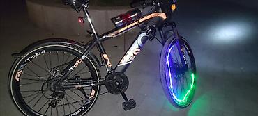 İdman velosipedləri: Ciddi aliciya uzerinde esyalari(cantasi,vintaçan dəsti,arxa qırmızı — 1