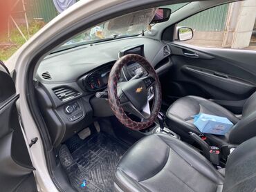 авто краслер: Chevrolet Spark: 2017 г., 1 л, Вариатор, Бензин, Седан