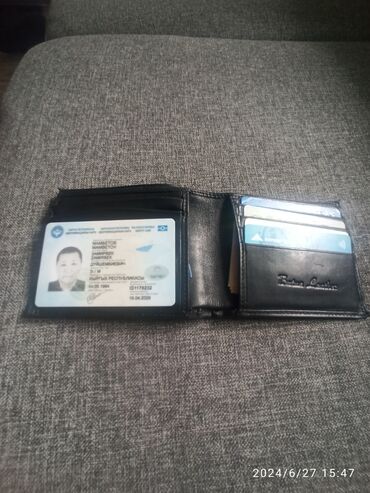 утеря находки: Нашел портмоне с паспортом и карточками,Мамбетов Замирбек,верну за