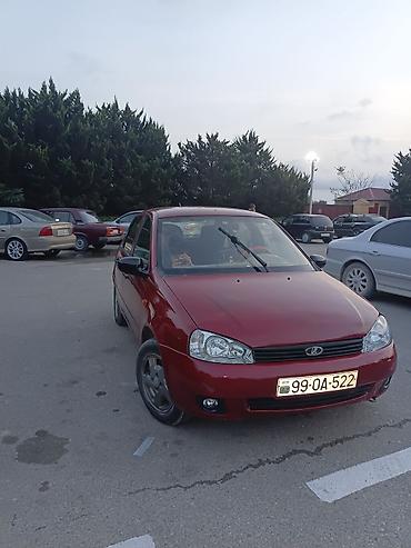 4 qapi niva: LADA Kalina sedan – qırmızı rəng hec bir xerc təlb etmir otur sur — 5