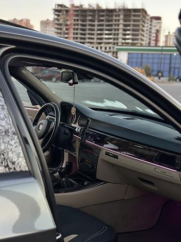 nissan note disk: BMW 3 series: 3 l | 2006 il Sedan — 9