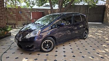 купить хаммер н1: Honda Fit: 2010 г., 1.5 л, Автомат — 4