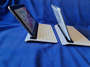 Tableti: 2 tanleta od 10 inca ko novi sa orginalnim fabrickim tastaturama. sve — 19