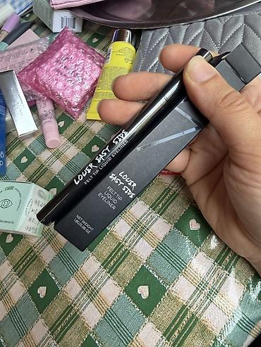 Lower East Side Felt Tip Liquid Eyeliner - Növ: Maye layner, filt