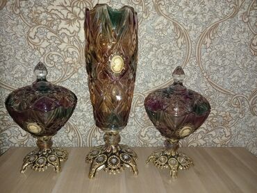 Информатика: Набор ваз, Богемское стекло