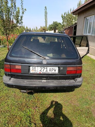 спринтер бортовой двух скат дубль кабина: Volkswagen Passat Variant: 1993 г., 1.8 л, Механика, Бензин, Универсал