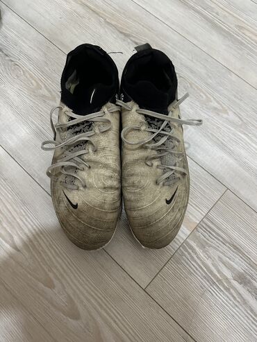 Butslar: Butslar Nike, Ölçü: 43, İşlənmiş