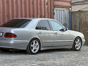 Mercedes-Benz E-Class: 2000 г., 3.2 л, Автомат, Бензин, Седан