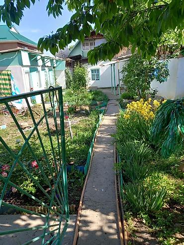 Продажа коттеджей и домов: Продаётся дом из 4 комн. дом утеплен,участок 12 соток.Есть мансарда — 16