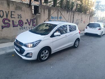 рафик машина цена: Chevrolet Spark: 2019 г., 0.1 - engine capacity л, Вариатор, Бензин, Хетчбек