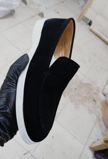 Ayaqqabılar: Seriya və tək tək satış. Ödənişli Ünvana çatdırılma var. Obtavoy — 24