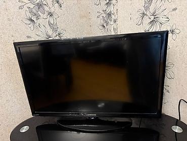 islenmis panel radiatorlar: İşlənmiş, Künc Tv altlığı, Polkalı, Şüşəli — 2