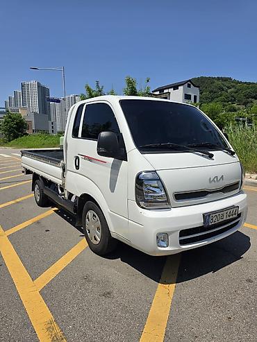 volvo 500: Kia Bongo III (новый логотип Kia) — компактный бортовой грузовик — 3