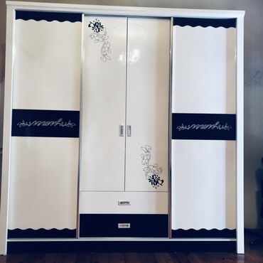 Yataq otağı dəstləri: İkinəfərlik çarpayı, 2 tumba — 4