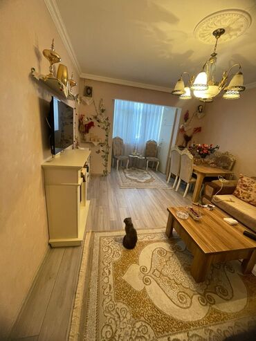 1 комнатная квартира в новостройке: Sumqayıt, 4 otaqlı, Köhnə tikili, 75 kv. m