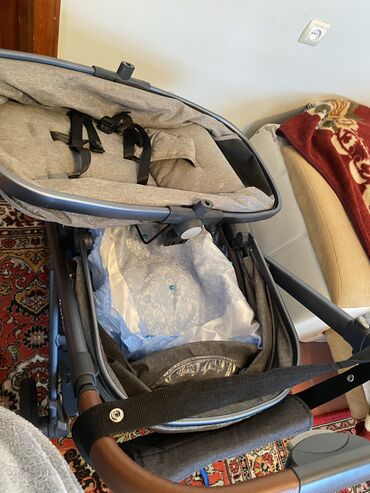 roan bass universal uşaq arabaları: Çıxarıla bilən beşikli araba, İşlənmiş, Cins: Oğlan, Yaş: 12-18 ay, Ünvandan götürmə