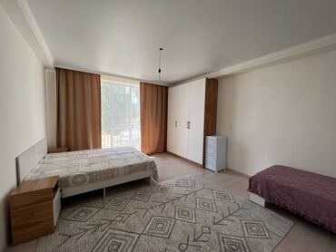 3 комнатная квартира аламедин 1: 2 комнаты, 73 м², 1 этаж, Евроремонт
