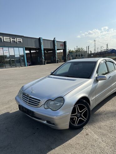 камаро шевроле: Mercedes-Benz C-Class: 2003 г., 2.6 л, Механика, Бензин, Седан