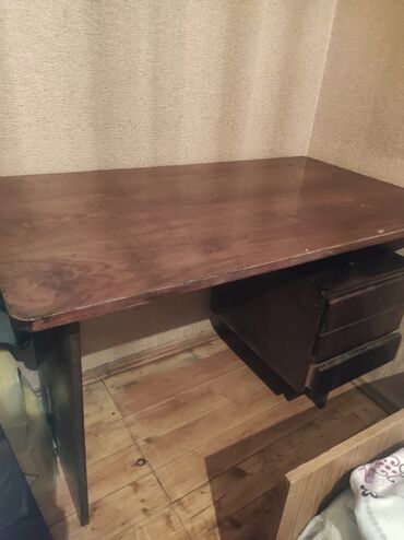 Masalar: Jurnal masası, İşlənmiş, Açılmayan, Taxta, Kvadrat masa — 11