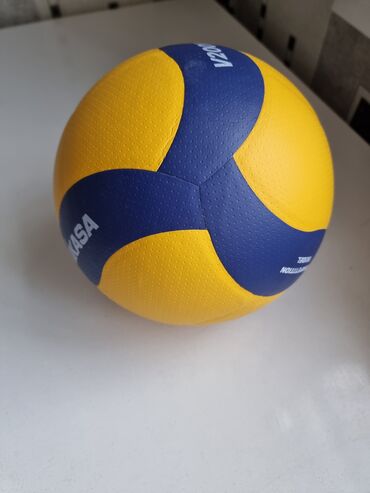топы новые: Волейбольный мяч,новый,производство Тайланд
