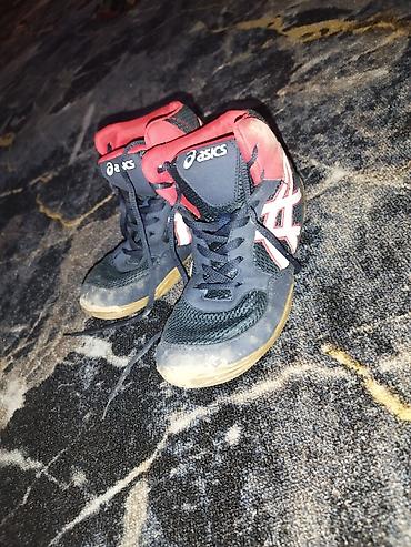кол саат: Эркектердин кроссовкасы, 36, Asics, Жаңы, түсү - Кара, Акысыз жеткирүү — 1
