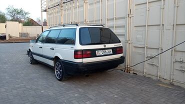 голы пасат: Volkswagen Passat: 1992 г., 1.8 л, Механика, Бензин, Универсал