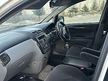 Toyota: Toyota Ipsum: 2001 г., 2.4 л, Автомат, Универсал — 9