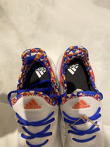 платья белые: Кроссовки, 32, 38.5, Adidas, Новый, цвет - Белый — 3