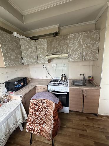 чуйская: 3 комнаты, 106 м², Индивидуалка, 3 этаж, Старый ремонт — 3