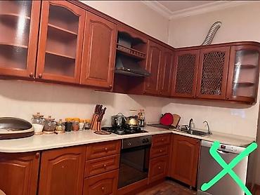Təmiz ağacdan yığılmış künc tipli mətbəx mebeli satılır. Klassik lalafo.az -da Təmiz ağacdan yığılmış künc tipli mətbəx mebeli satılır. Klassik