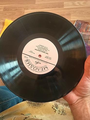 Виниловые пластинки: Vinil plastinka – Tükəzban Ismayilova .Zeynab Xanlarova. yaxsi — 1