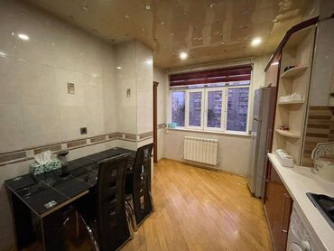 Köhnə tikili: Bakı, Bakıxanov qəs., 4 otaqlı, Köhnə tikili, 120 kv. m — 12