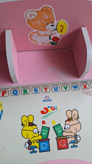 Uşaq masaları: Çox istifadə olunmayıb üstünə kitab yığılıb. Sadəcə işlədilmiyib deyə -da lalafo.az — 2 Uşaq masaları: Çox istifadə olunmayıb üstünə kitab yığılıb. Sadəcə işlədilmiyib deyə — 2