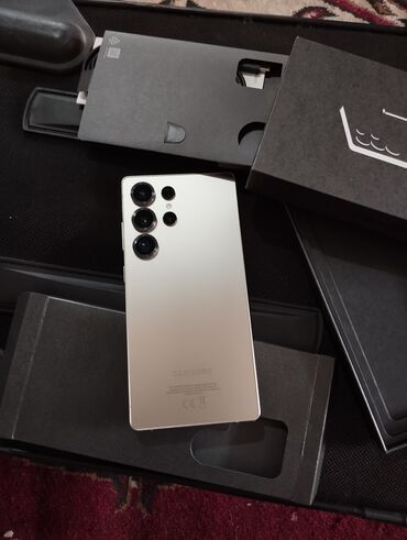 сотовые телефоны б у: Samsung Galaxy S25 Ultra, Колдонулган, 256 ГБ, түсү - Кара, 1 SIM