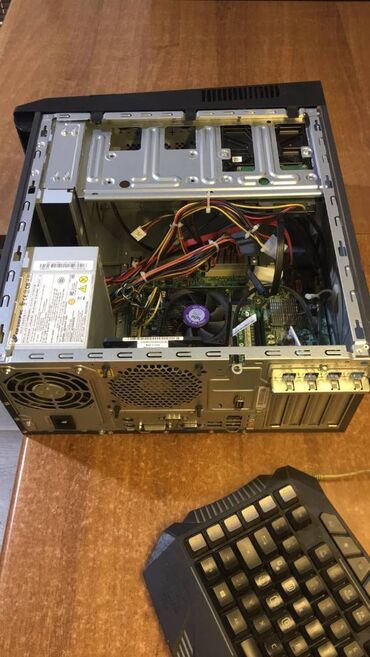 Desktop računari i radne stanice: Desktop Lenovo ThinkCentre M72E ful intel procesor intel i3-3220 na na lalafo.rs — 7 Desktop računari i radne stanice: Desktop Lenovo ThinkCentre M72E ful intel procesor intel i3-3220 na — 7